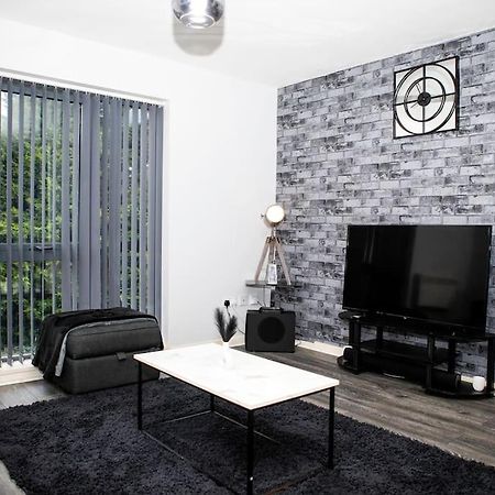 Stylish Two-Bedroom Salford Quays Apartment Manchester Zewnętrze zdjęcie