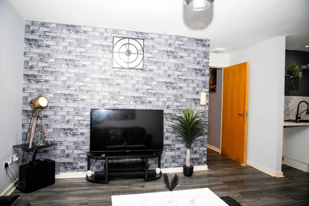Stylish Two-Bedroom Salford Quays Apartment Manchester Zewnętrze zdjęcie