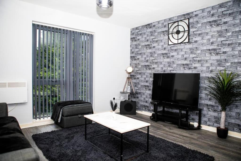 Stylish Two-Bedroom Salford Quays Apartment Manchester Zewnętrze zdjęcie
